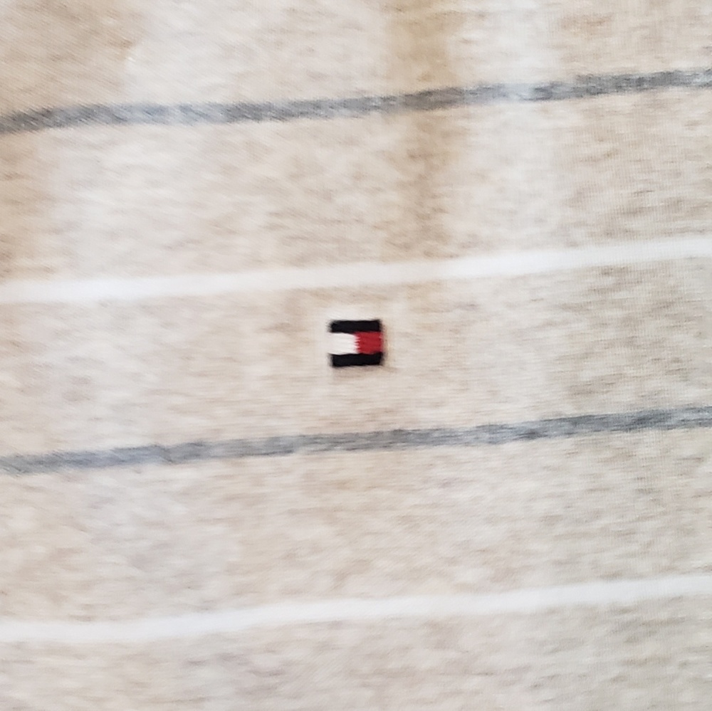 Tommy Hilfiger shirt L - Picture 3 of 3